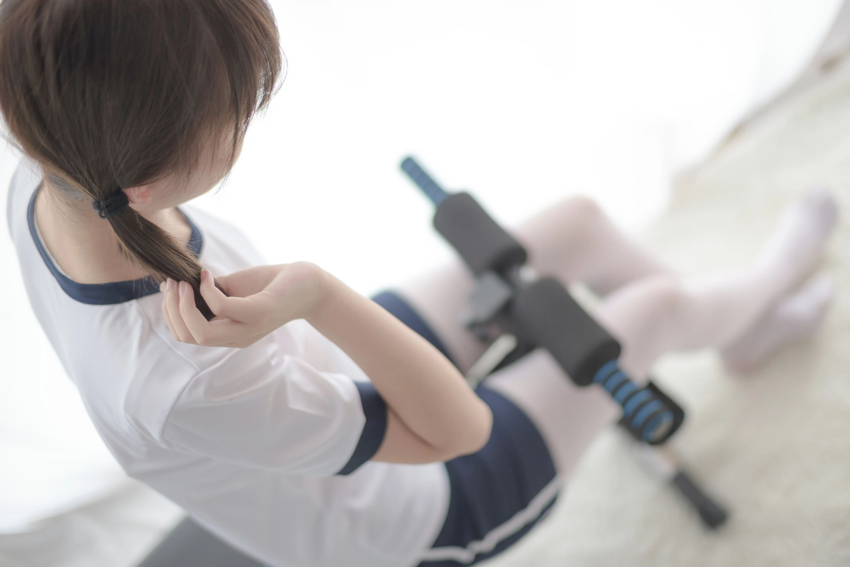 森萝财团 [R15-013] 白丝运动少女 [85P]插图